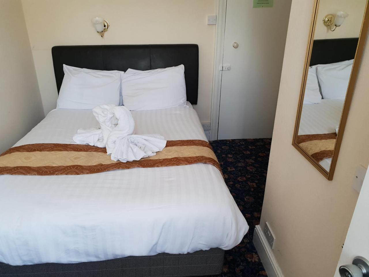 Hotel Sherwood Palm 2*