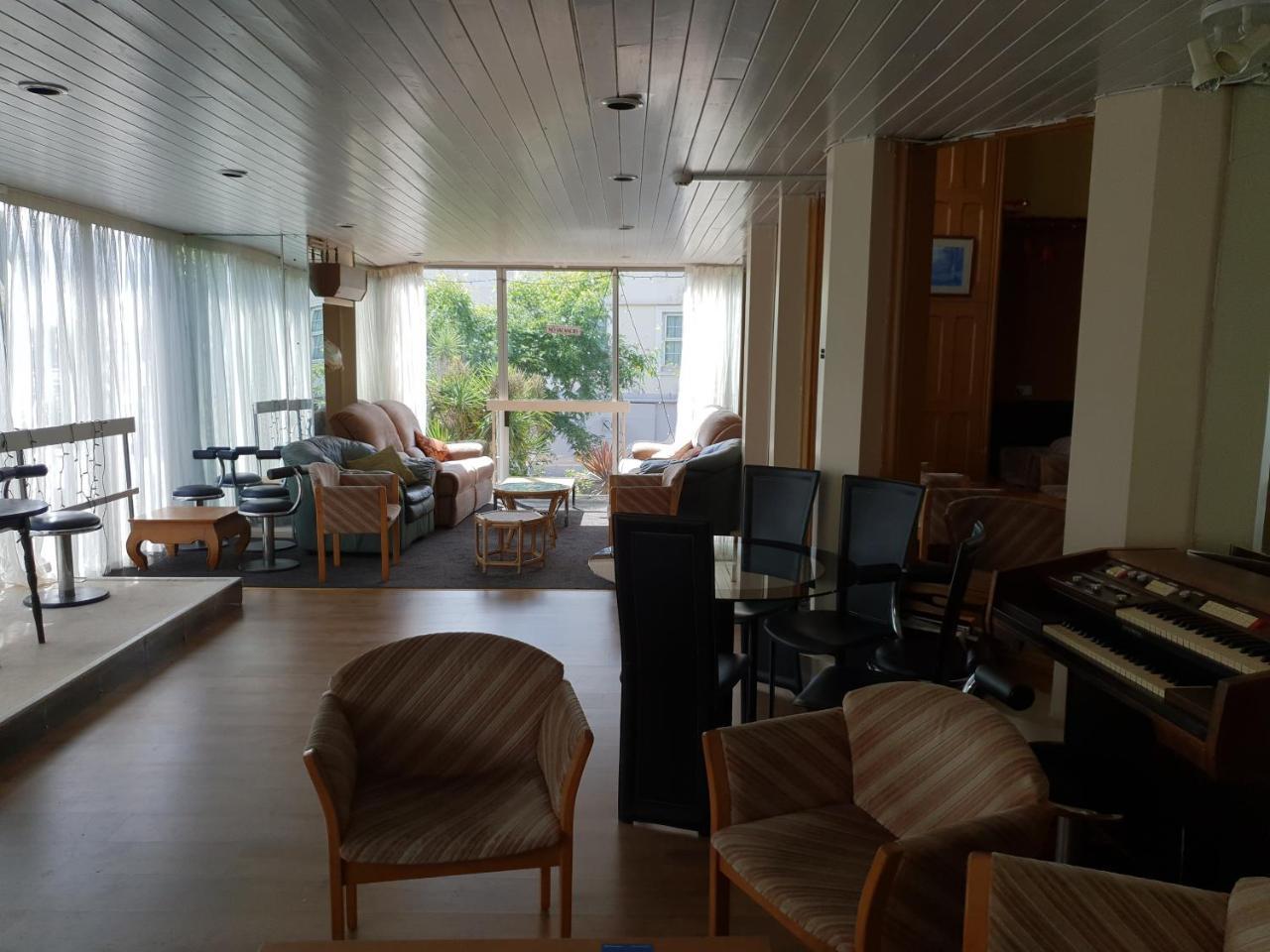 Sherwood Palm 2*